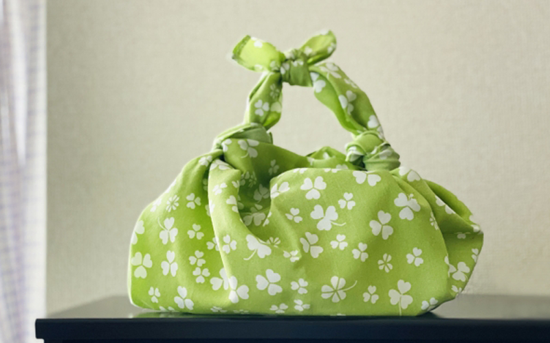 日本画 風呂敷(ふろしき) -furoshiki-